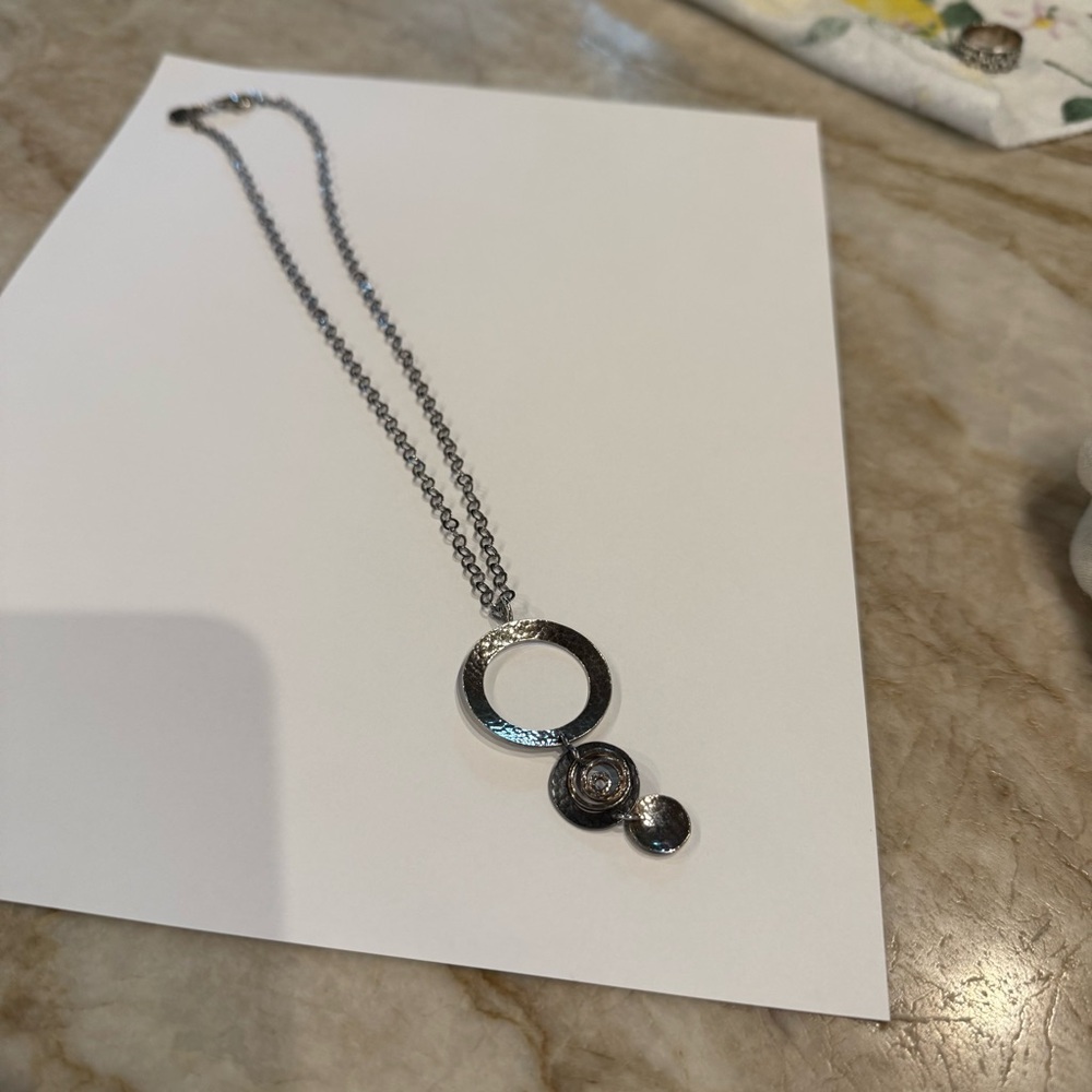 Silpada Hammered Two tone pendant Elegant Silver Pendant Necklace